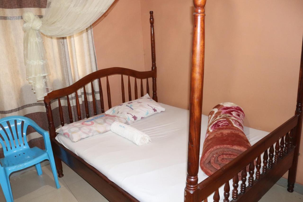 Luwafu Guest House Kampala Ngoại thất bức ảnh