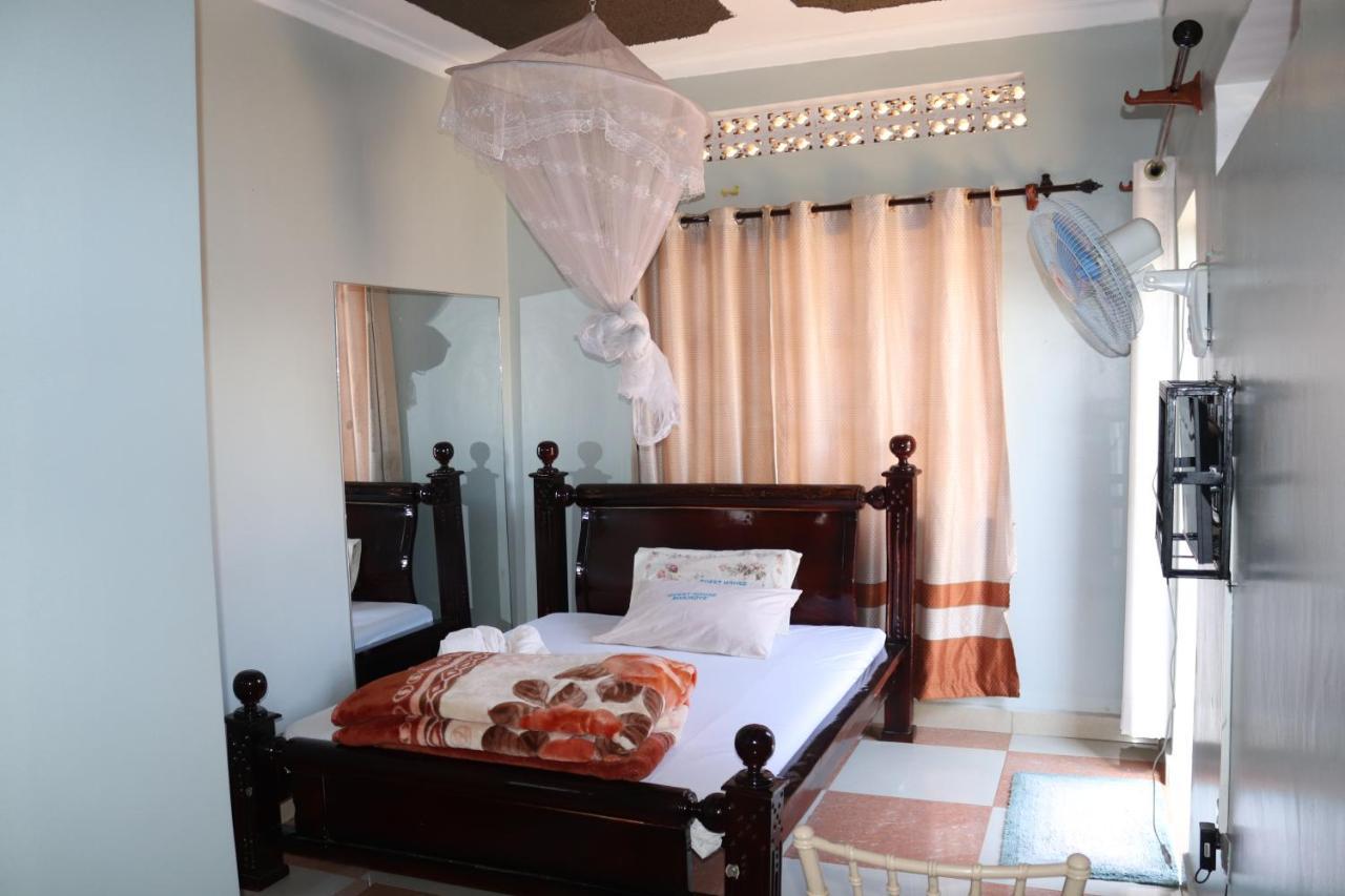 Luwafu Guest House Kampala Ngoại thất bức ảnh